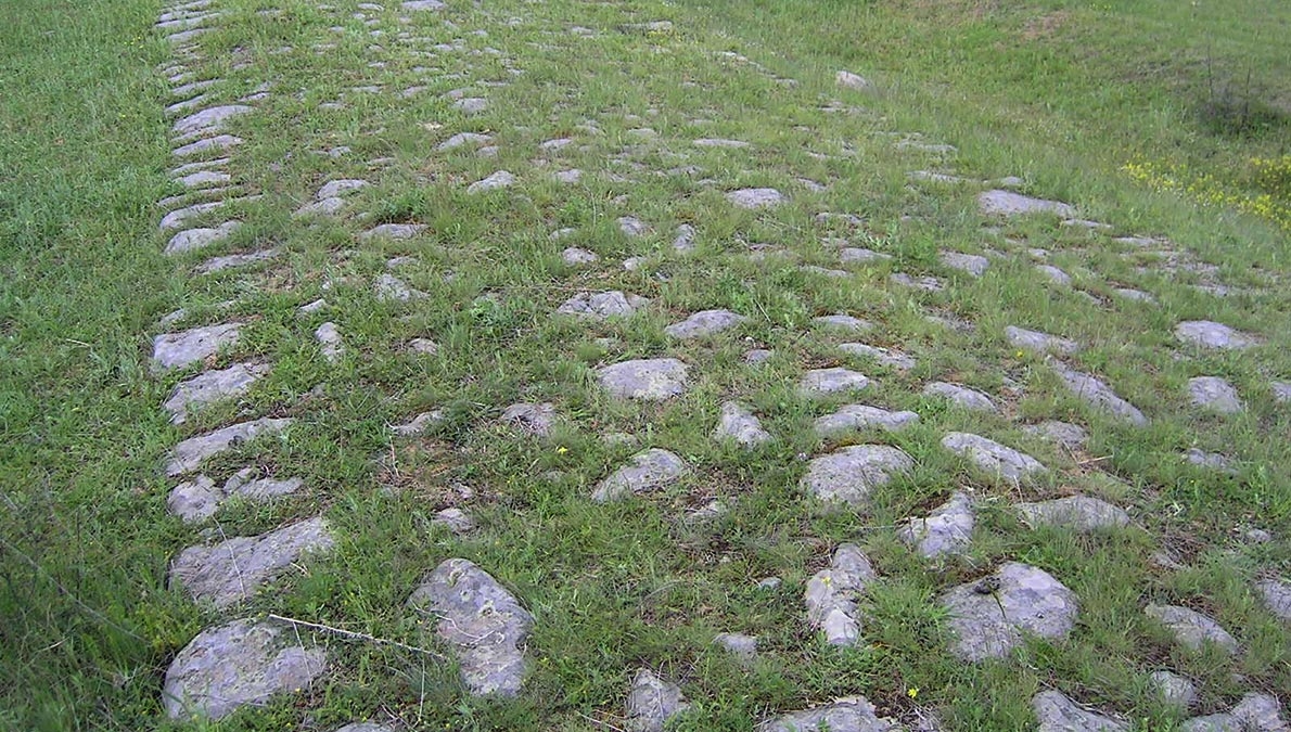 Ρωμαϊκή Οδός, Χωριά Ντόλνι Γκλαβανάκ και Τρογιάν