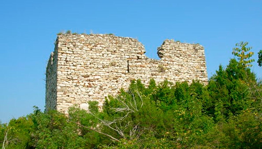 Fortress of Byalgrad, village of Gugutka