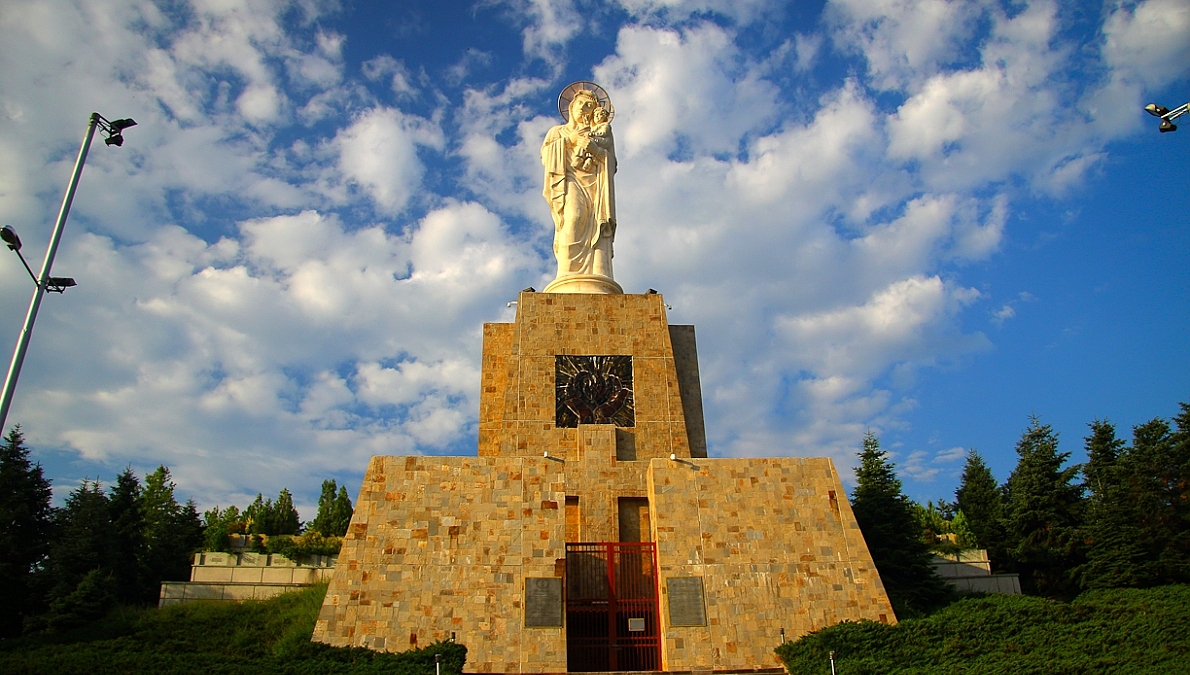 Монумент “Света Богородица”