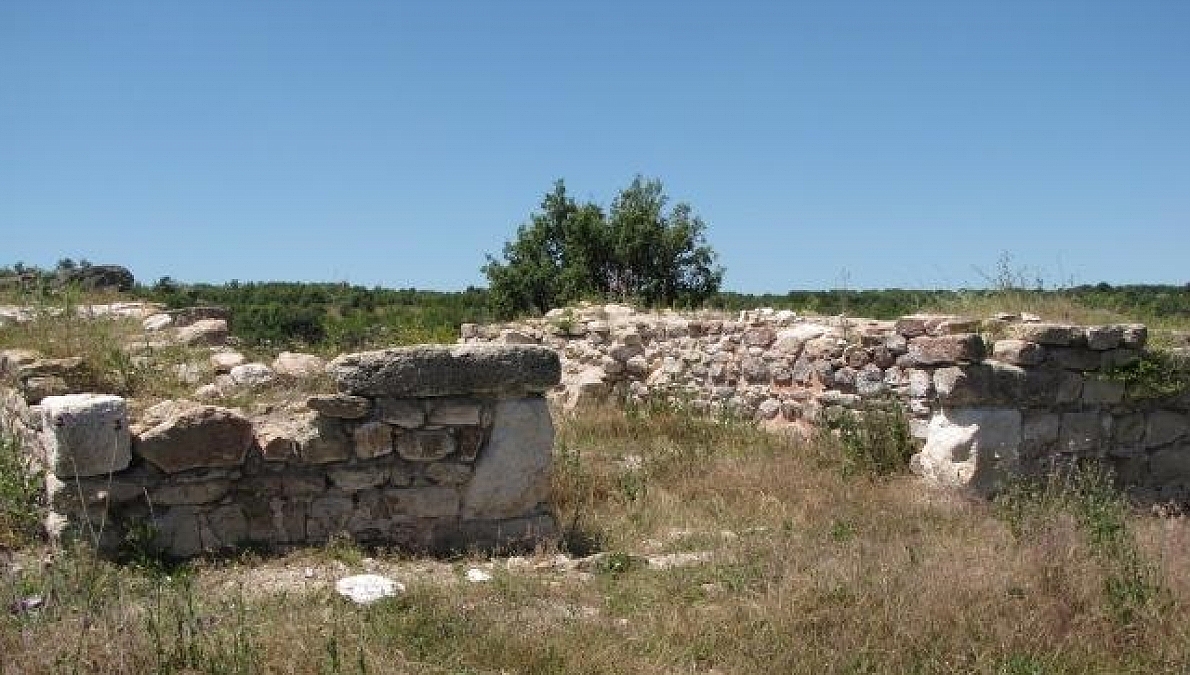 Archaeological complex Castra Rubra
